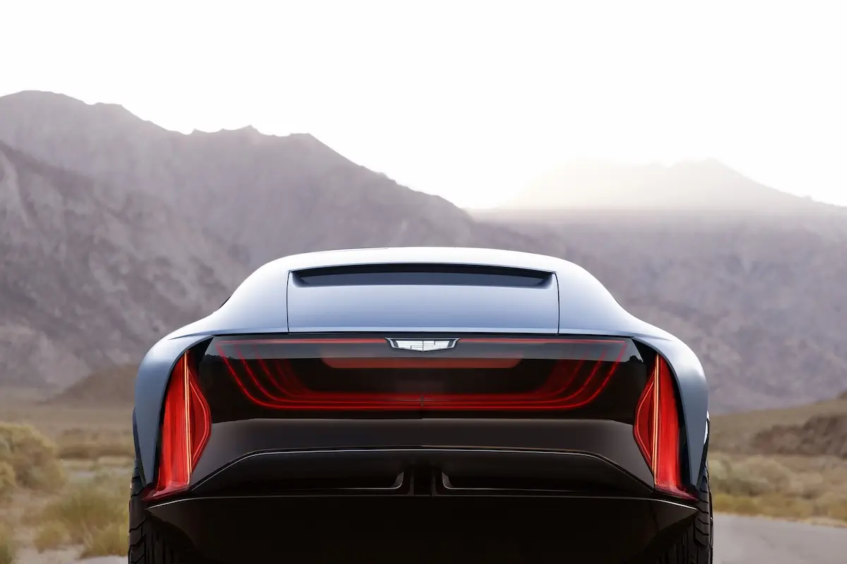 Concept Cadillac Elevated Velocity 3 Le concept Elevated Velocity de Cadillac dévoile sa vision futuriste du crossover électrique haute performance