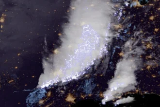 Un éclair d'une longueur record de 828 kilomètres a fendu le ciel américain