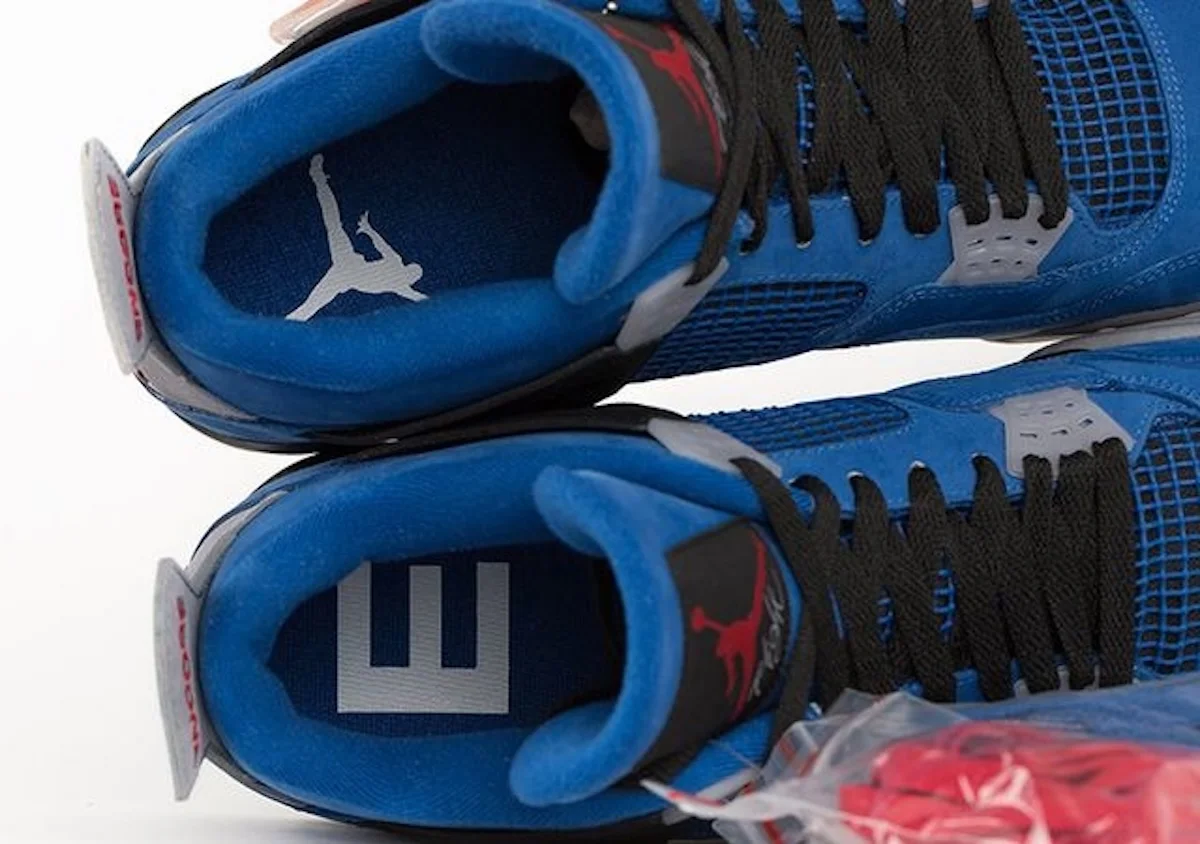Eminem x Air Jordan 4 Encore 9 La Air Jordan 4 « Encore » d'Eminem cache une histoire fascinante