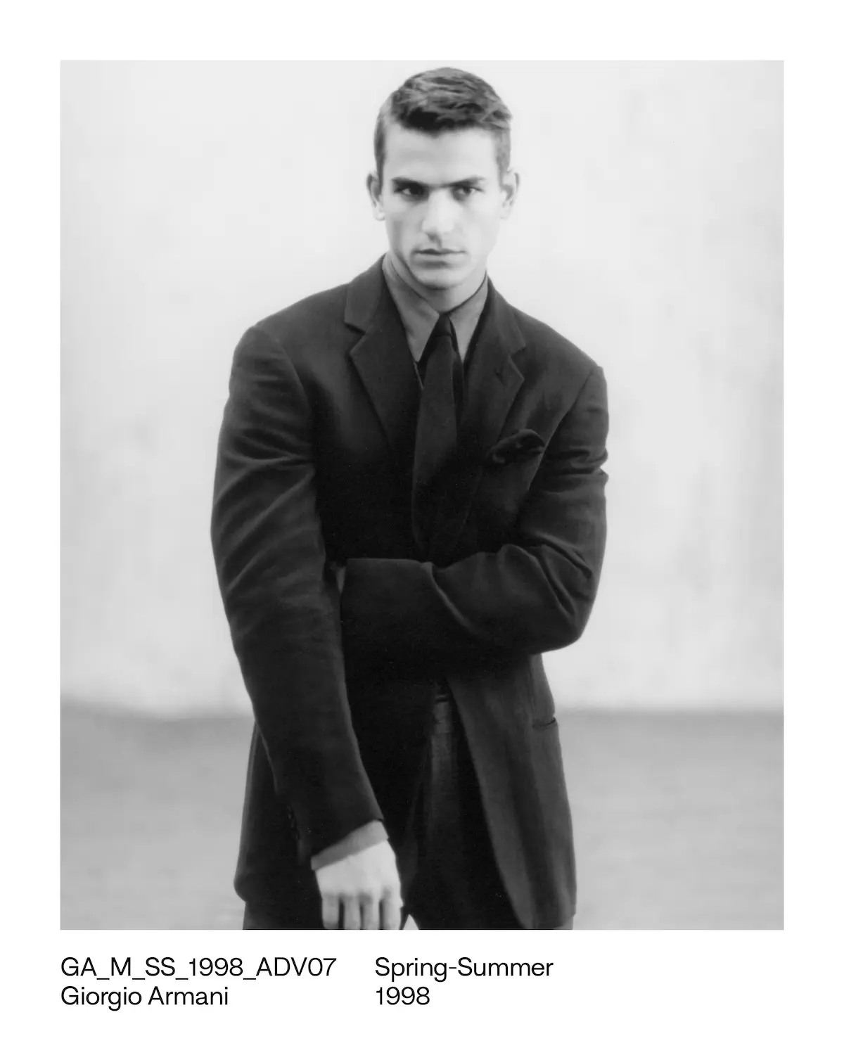 Giorgio Armani lance la plateforme numerique ARMANI Archivio 2 Giorgio Armani dévoile sa plateforme numérique ARMANI/Archivio lors du festival de Venise