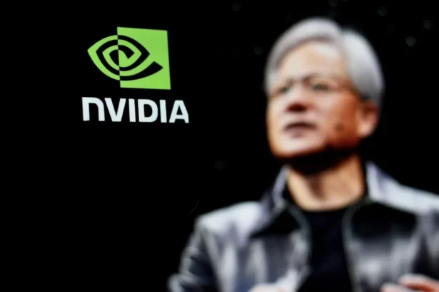 Le CEO de Nvidia Jensen Huang à Taipei pour visiter TSMC, sous la pression croissante entre Washington et Pékin