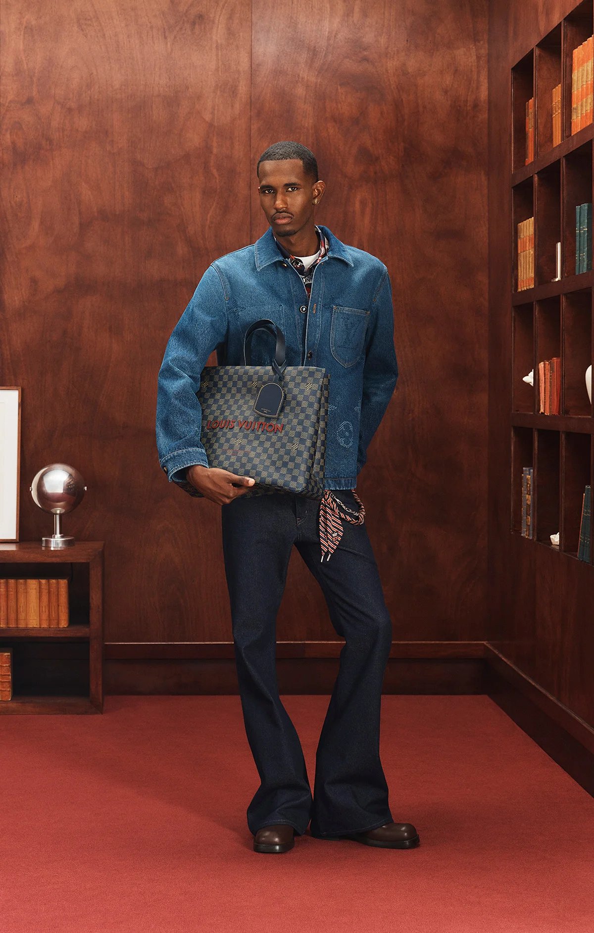 La collection capsule automne 2025 de Louis Vuitton réinvente l'élégance universitaire