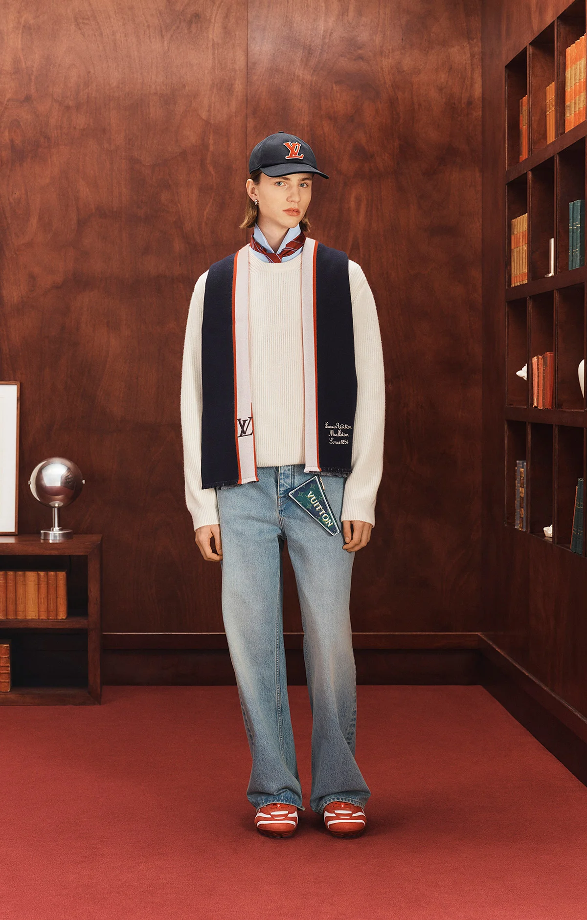 La collection capsule automne 2025 de Louis Vuitton réinvente l'élégance universitaire