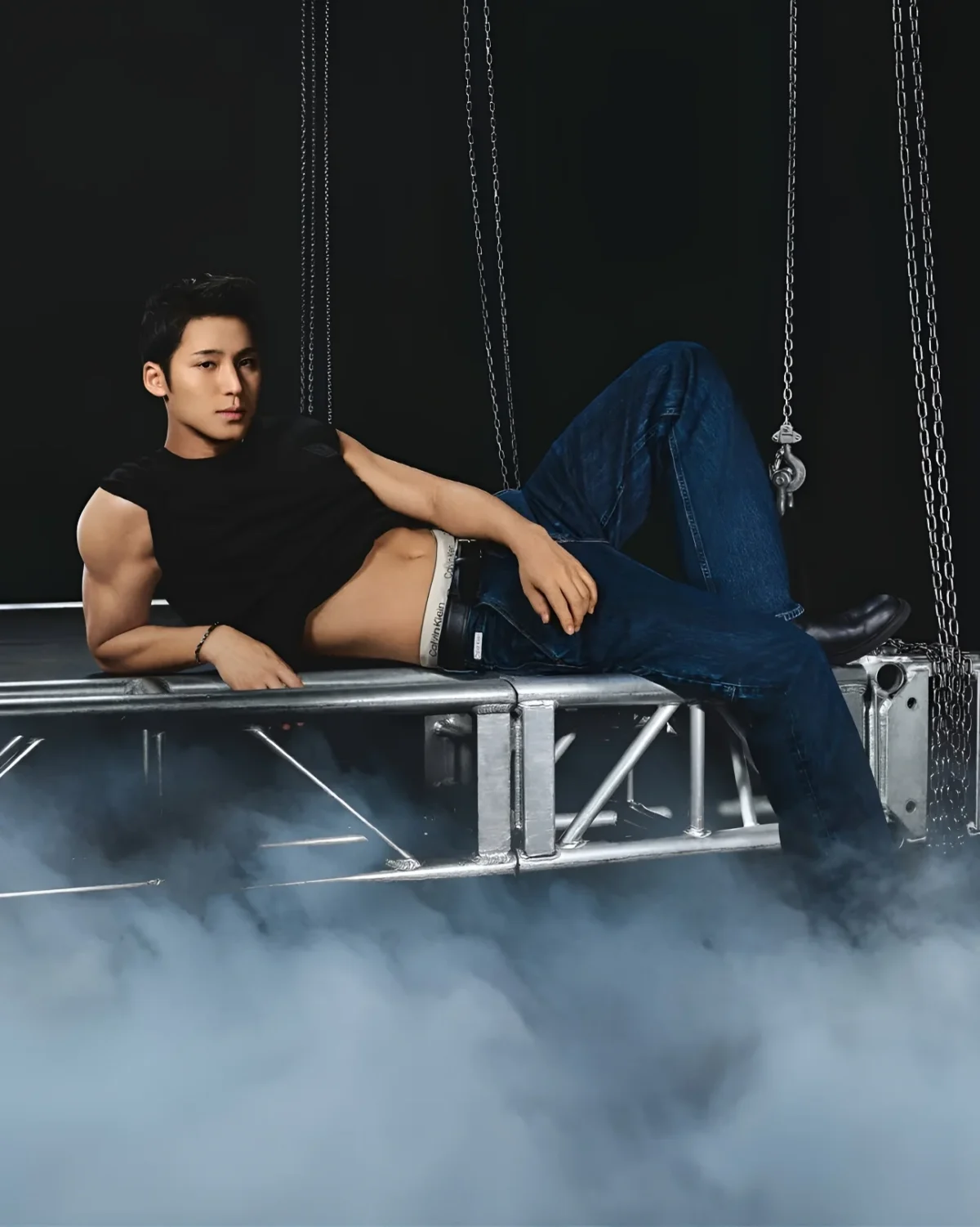MINGYU x Calvin Klein Campagne Denim 10 MINGYU de SEVENTEEN est l'égérie de la nouvelle campagne denim automne 2025 de Calvin Klein