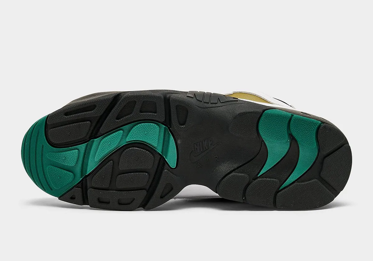 Nike Air Diamond Turf Emerald 5 L'iconique Nike Air Diamond Turf « Emerald » fait son grand retour