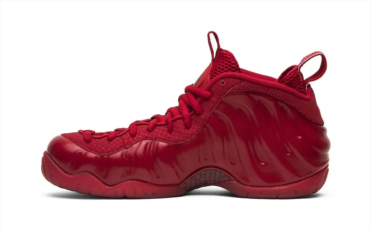 Nike Air Foamposite Pro Gym Red 2 Le retour de la Nike Air Foamposite Pro « Gym Red » est confirmé