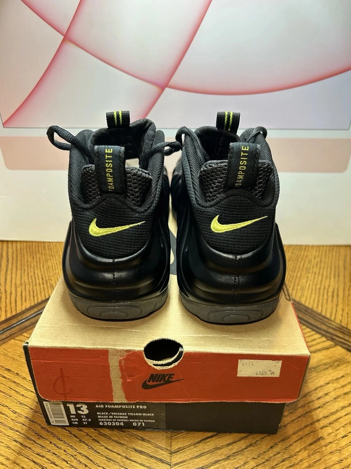 Nike Air Foamposite Pro Voltage 4 La Nike Air Foamposite Pro « Voltage » revient enfin en 2026