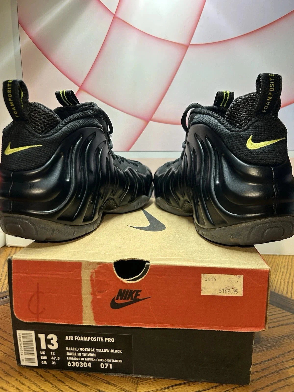 Nike Air Foamposite Pro Voltage 6 La Nike Air Foamposite Pro « Voltage » revient enfin en 2026