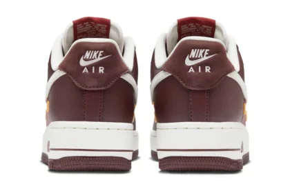 La Nike Air Force 1 LX « Team Red » se prépare pour l'automne