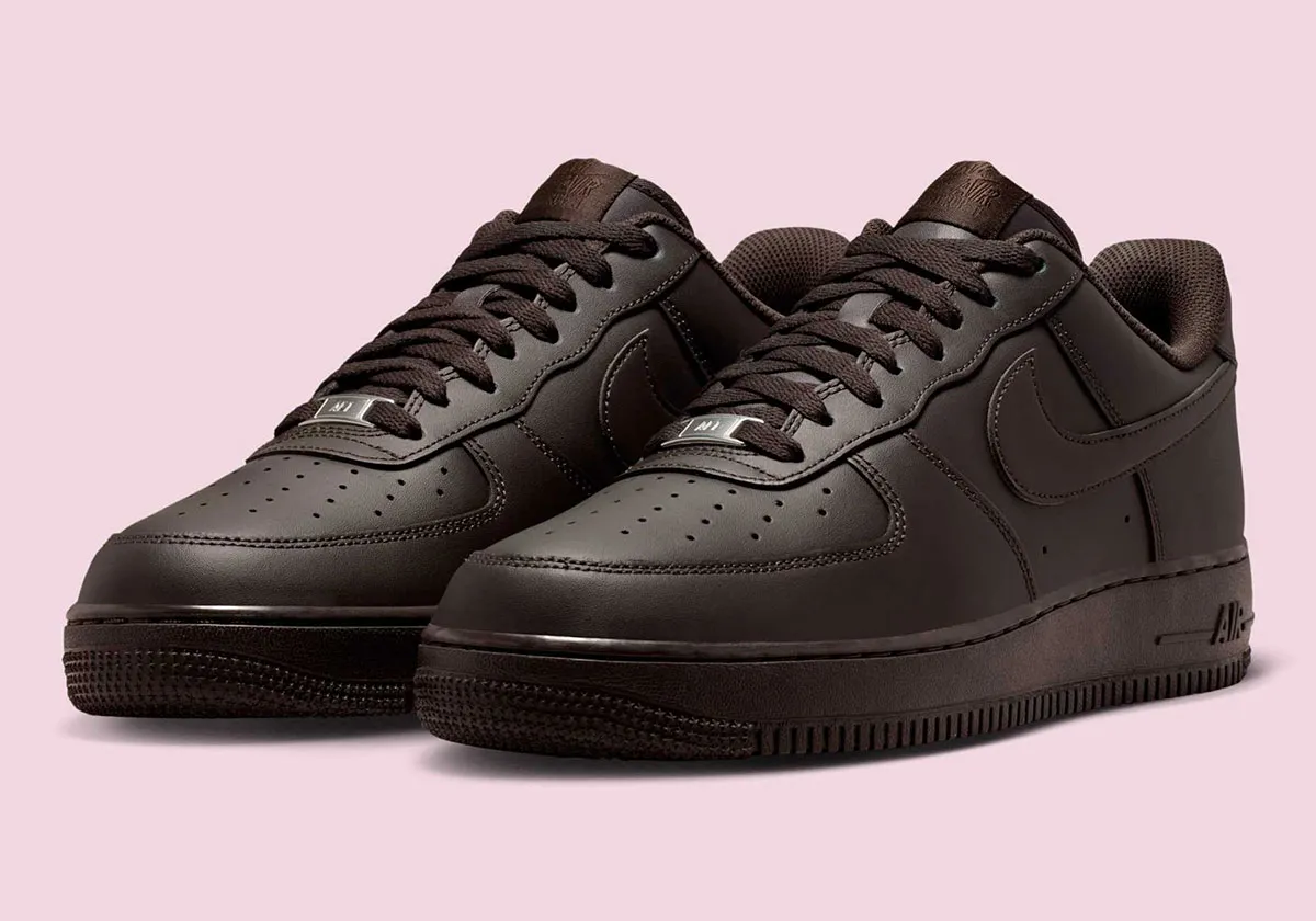 Nike Air Force 1 Velvet Brown 1 La Nike Air Force 1 « Velvet Brown » sera bientôt disponible