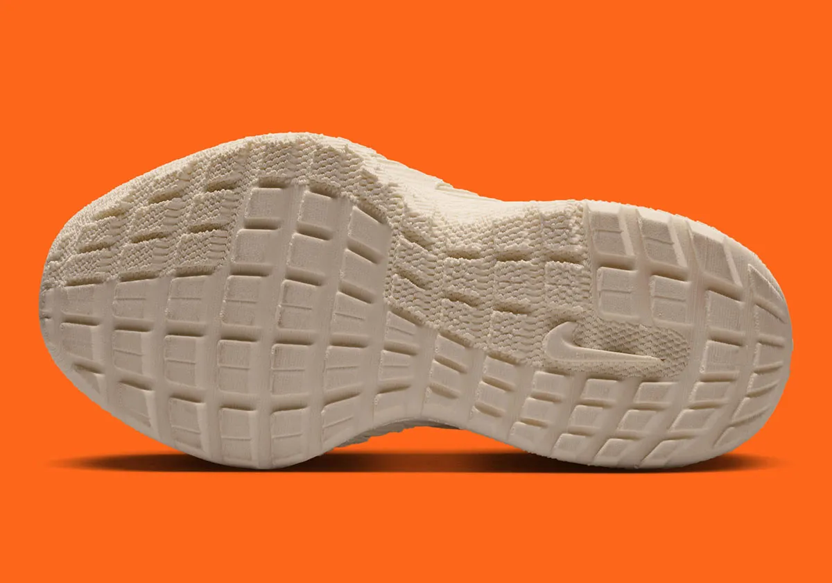 Nike Air Max 1000 Oatmeal 5 La Nike Air Max 1000 « Oatmeal » révolutionne la sneaker avec son impression 3D intégrale