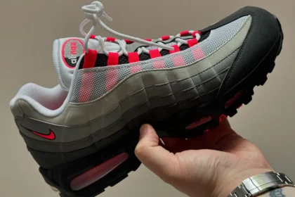 La Nike Air Max 95 OG « Solar Red » revient après sept ans d'absence