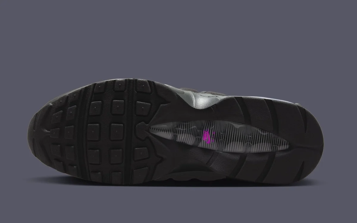 Nike Air Max 95 Vivid Purple 5 La Nike Air Max 95 « Vivid Purple » s'imposera pour l'automne 2025