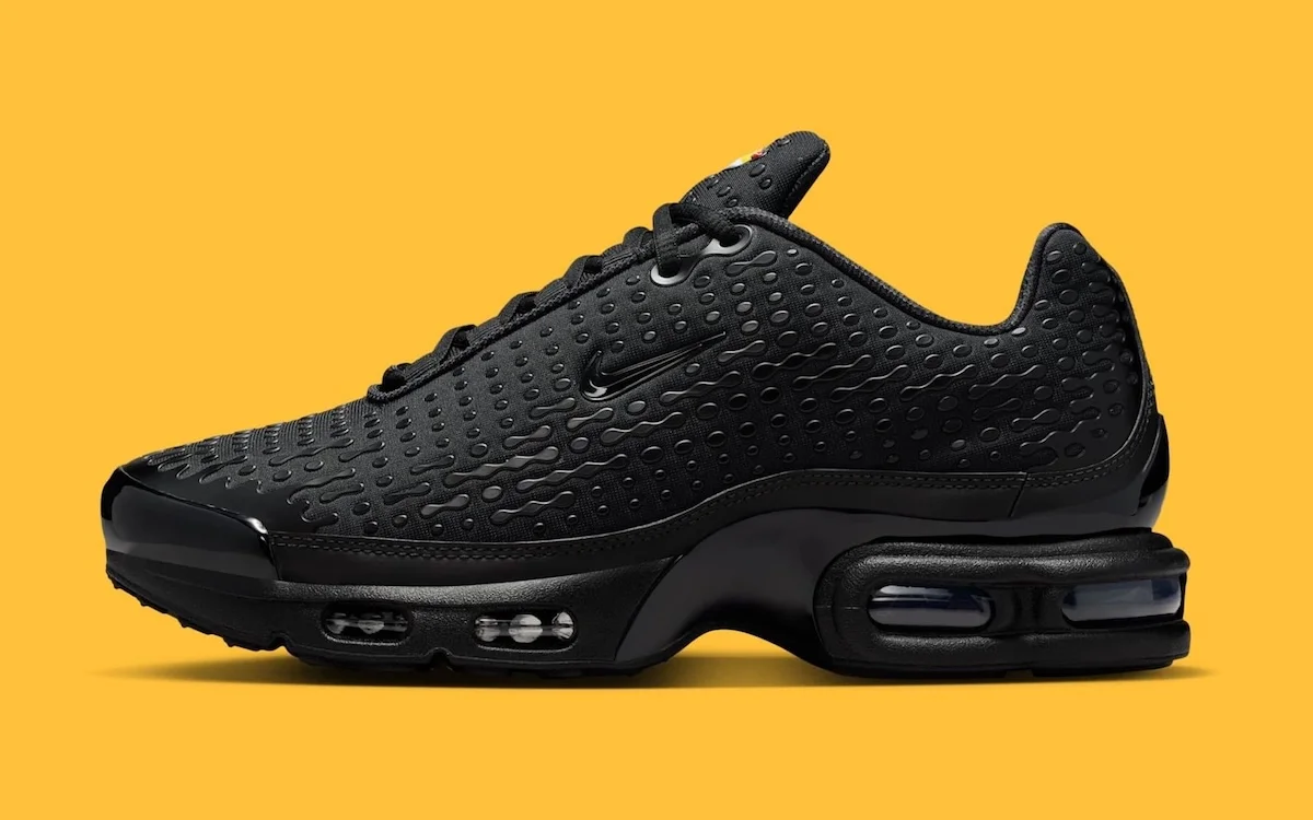 Nike Air Max Plus VII Black 2 La Nike Air Max Plus VII « Black » s'apprête à faire son retour