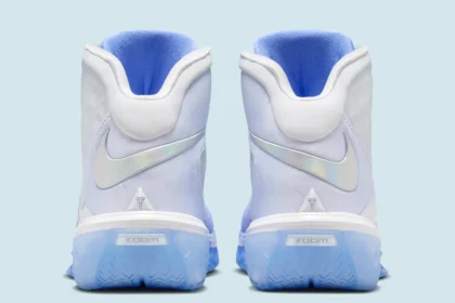 La Nike Kobe 3 Protro « Christmas » sera disponible pour les fêtes