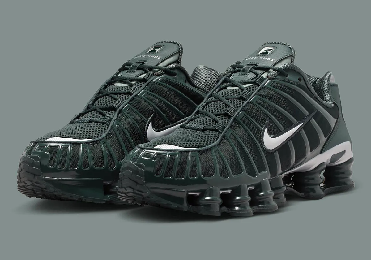 Nike Shox TL Seaweed 1 La Nike Shox TL « Seaweed » débarque pour réchauffer vos automnes sneakers