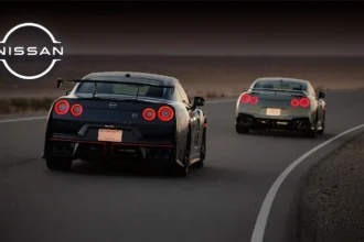 48 000 exemplaires et un adieu émouvant : les ouvriers de Nissan saluent « Godzilla » pour la dernière fois.