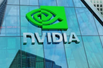 Nvidia suspend la production de sa puce d'IA H20 destinée à la Chine