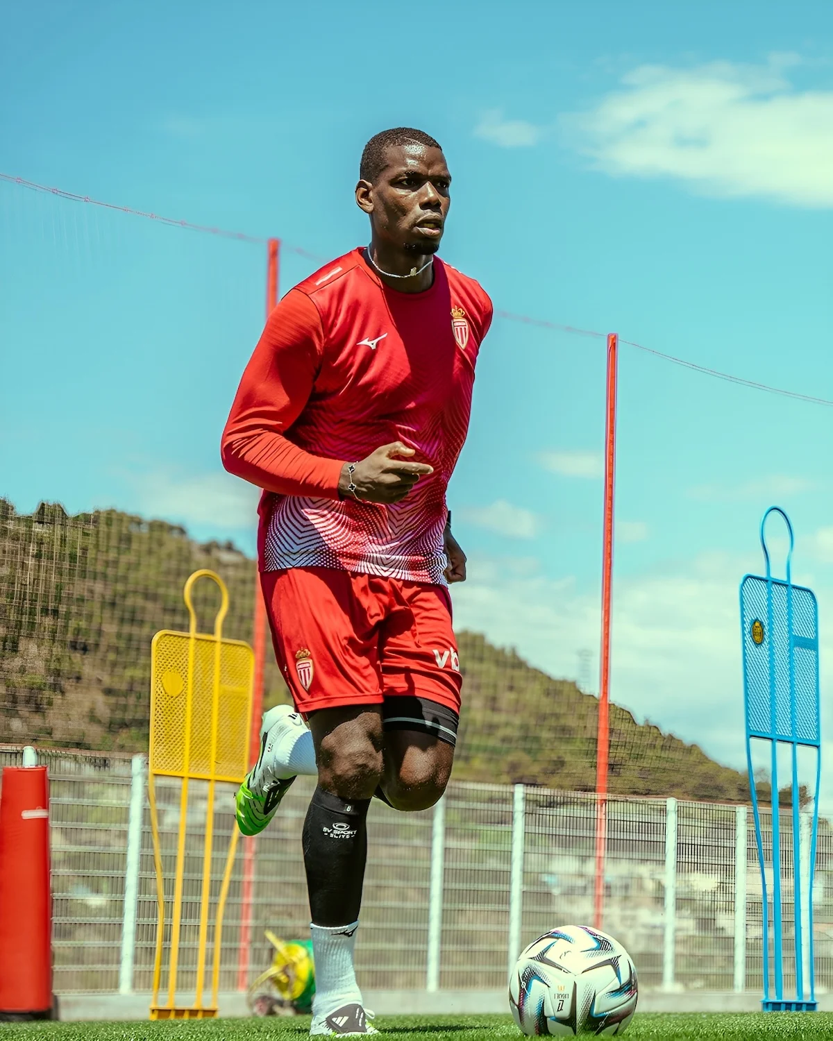 Paul Pogba x AS Monaco 1 L’arrivée de Paul Pogba à l'AS Monaco engendre un phénomène marketing immédiat