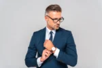 Pourquoi porte t on la montre au poignet gauche 0 Pourquoi porte-t-on la montre au poignet gauche ?