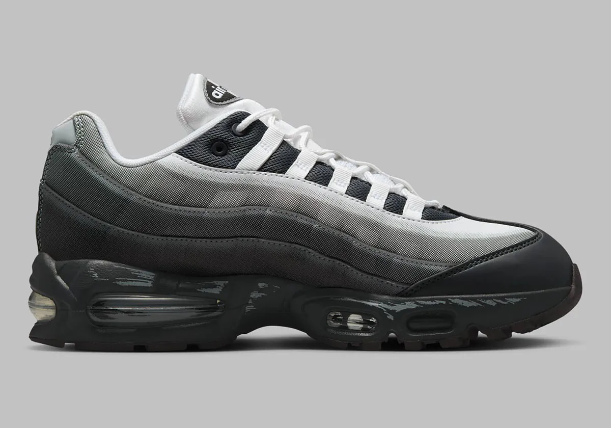 Yu Gi Oh X Nike Air Max 95 Jonouchi 3 Les images officielles de la Yu-Gi-Oh! x Nike Air Max 95 “Jonouchi” se dévoilent enfin