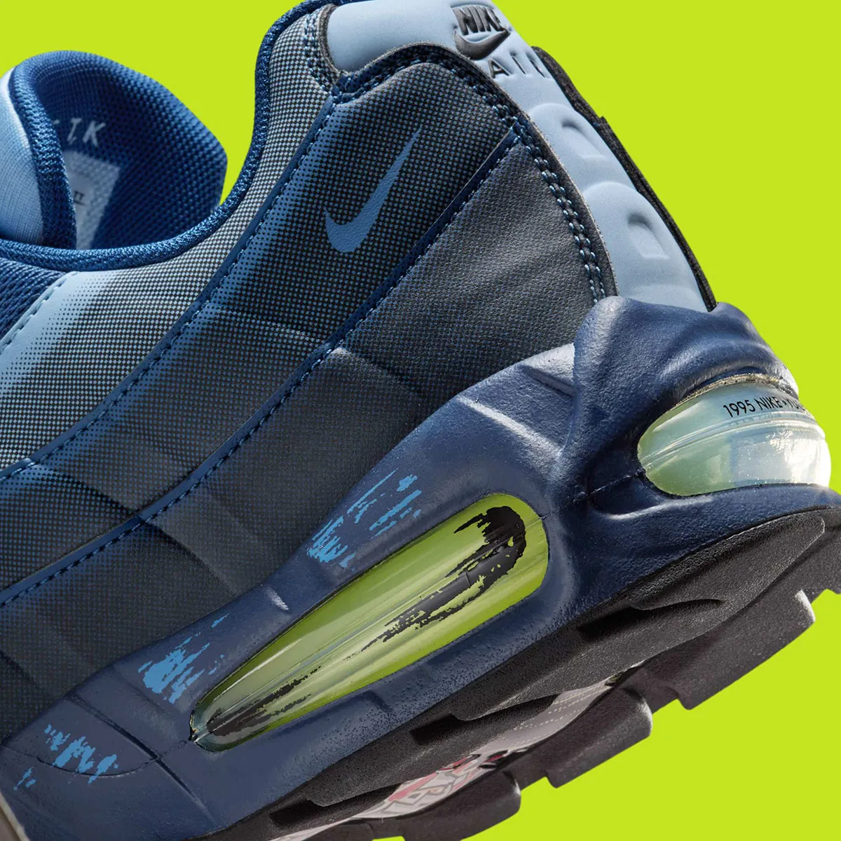 Yu Gi Oh x Nike Air Max 95 Joey Wheeler 7 Les images officielles de la Yu-Gi-Oh! x Nike Air Max 95 « Joey Wheeler » sont enfin dévoilées