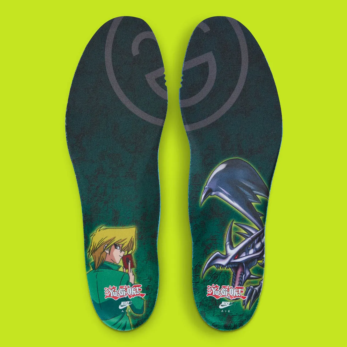 Yu Gi Oh x Nike Air Max 95 Joey Wheeler 8 Les images officielles de la Yu-Gi-Oh! x Nike Air Max 95 « Joey Wheeler » sont enfin dévoilées