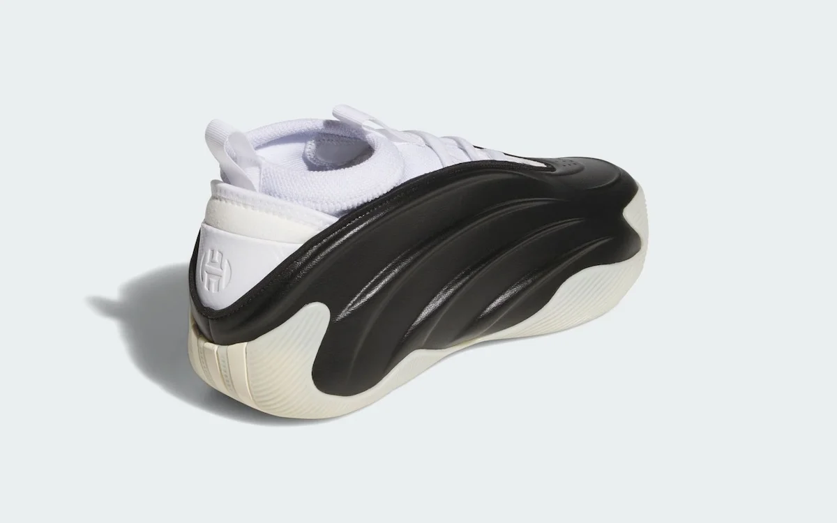 adidas Harden Vol. 9 Molded Leather 3 L'adidas Harden Vol. 9 « Molded Leather » se dévoile en noir et vanille