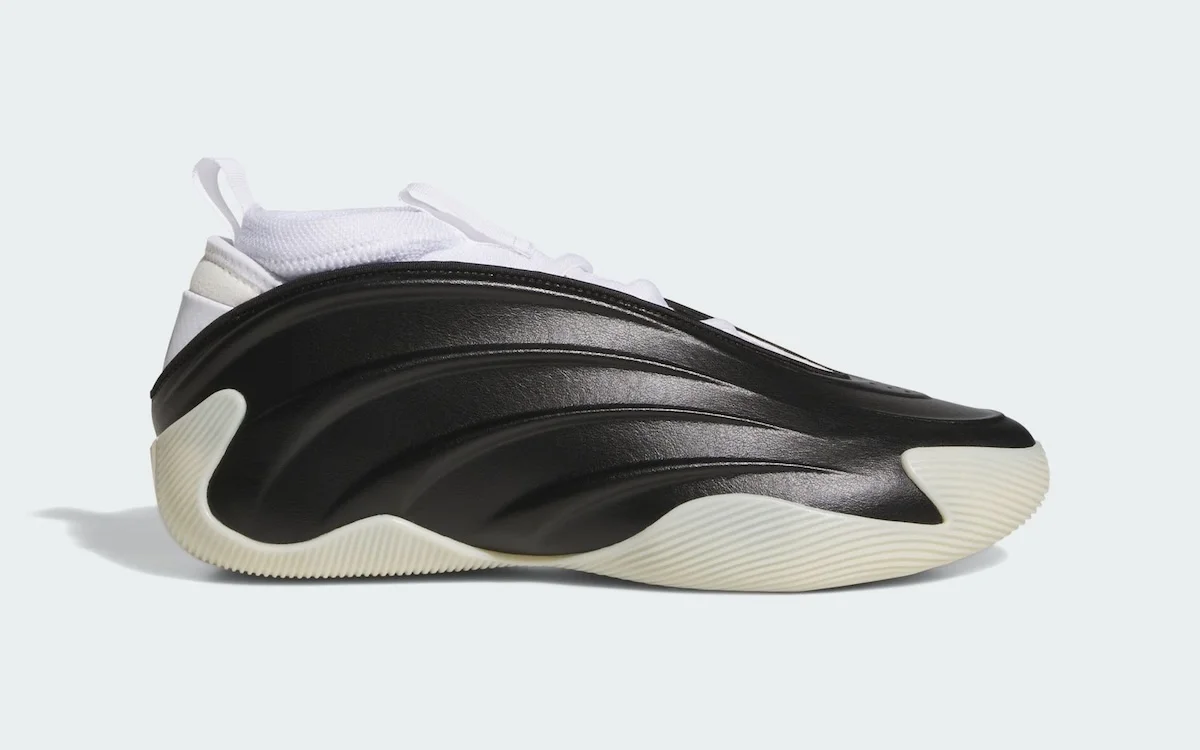 adidas Harden Vol. 9 Molded Leather 4 L'adidas Harden Vol. 9 « Molded Leather » se dévoile en noir et vanille