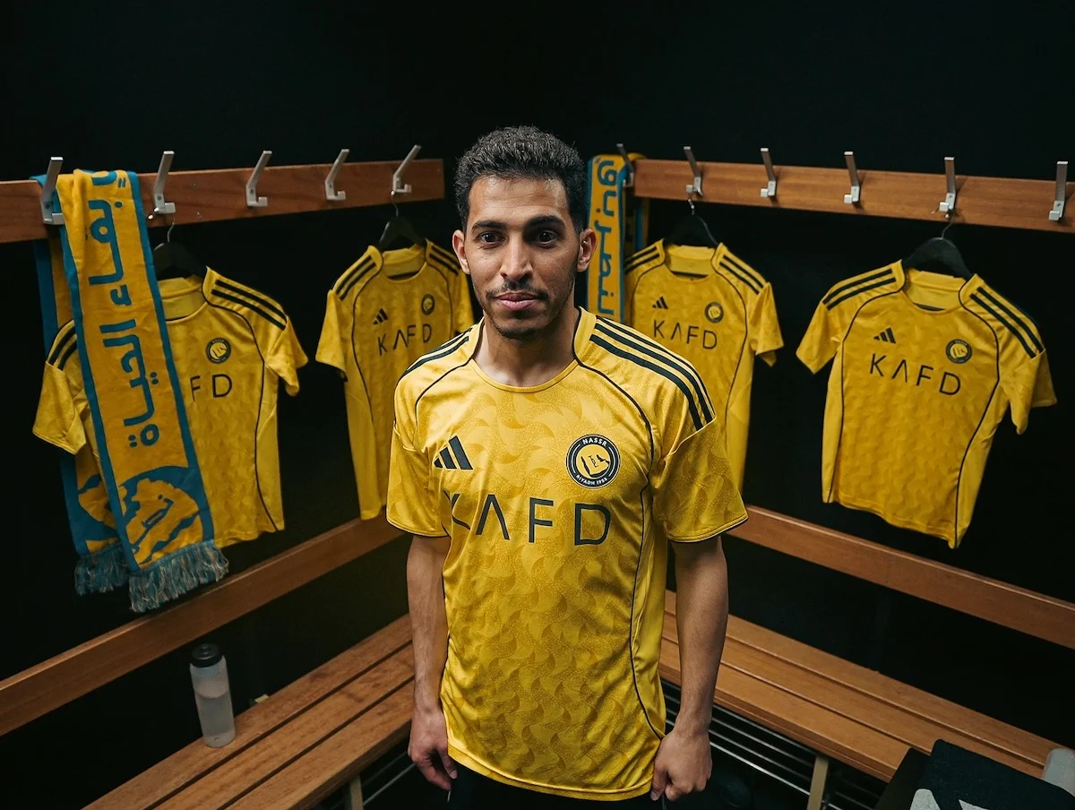 adidas x Al Nassr 2025 26 Home Kit 1 adidas présente le maillot domicile Al-Nassr 2025-26, qui affiche une identité forte