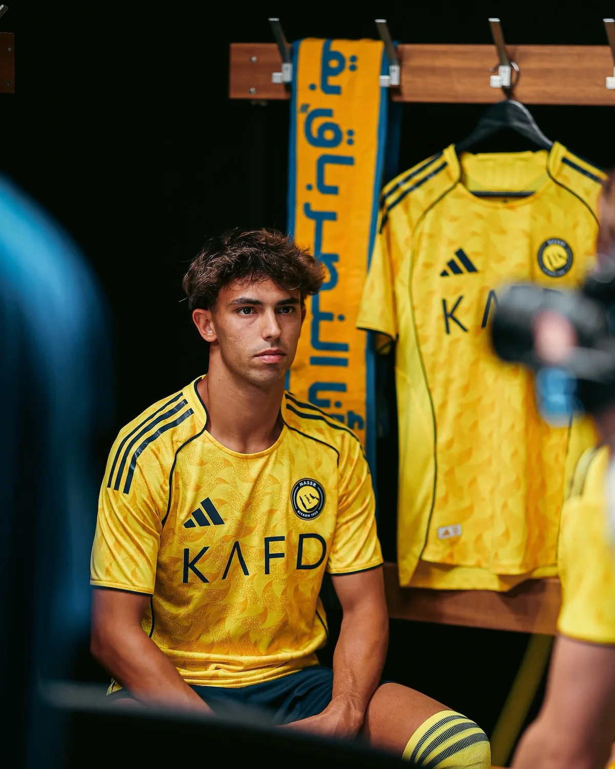 adidas x Al Nassr 2025 26 Home Kit 2 adidas présente le maillot domicile Al-Nassr 2025-26, qui affiche une identité forte