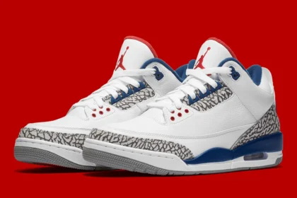 La Air Jordan 3 « True Blue » revient enfin après dix ans d'attente