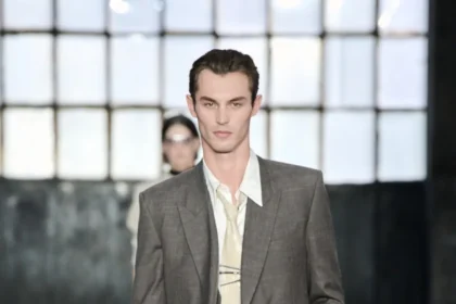 La collection BOSS printemps 2026, une élégance masculine repensée