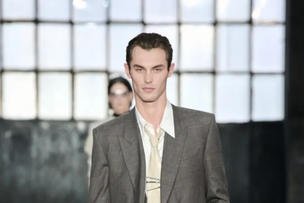 La collection BOSS printemps 2026, une élégance masculine repensée