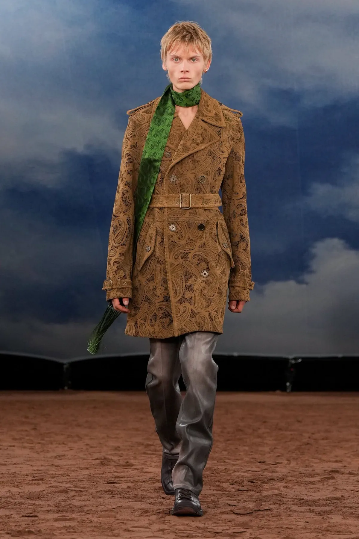 La collection Burberry printemps 2026 réinvente le vestiaire masculin britannique