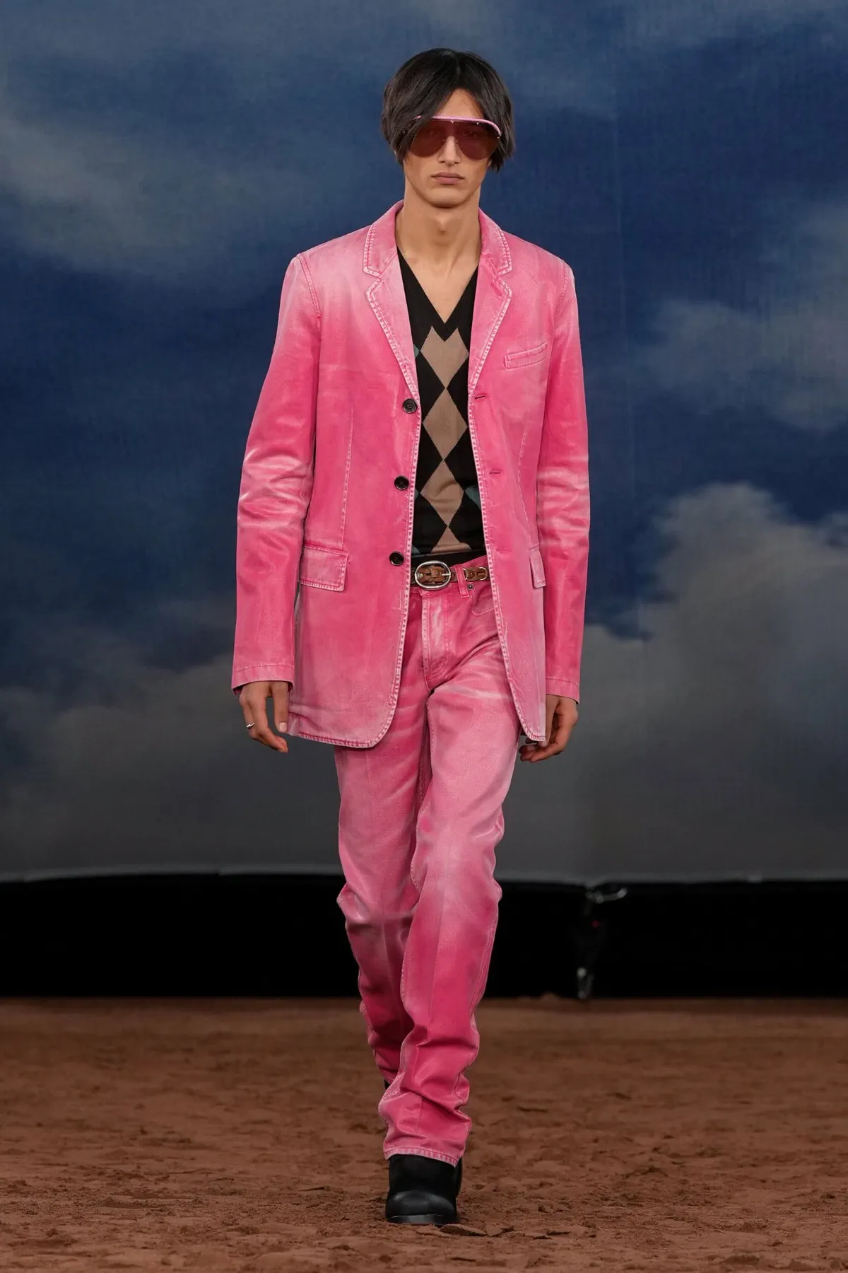 La collection Burberry printemps 2026 réinvente le vestiaire masculin britannique