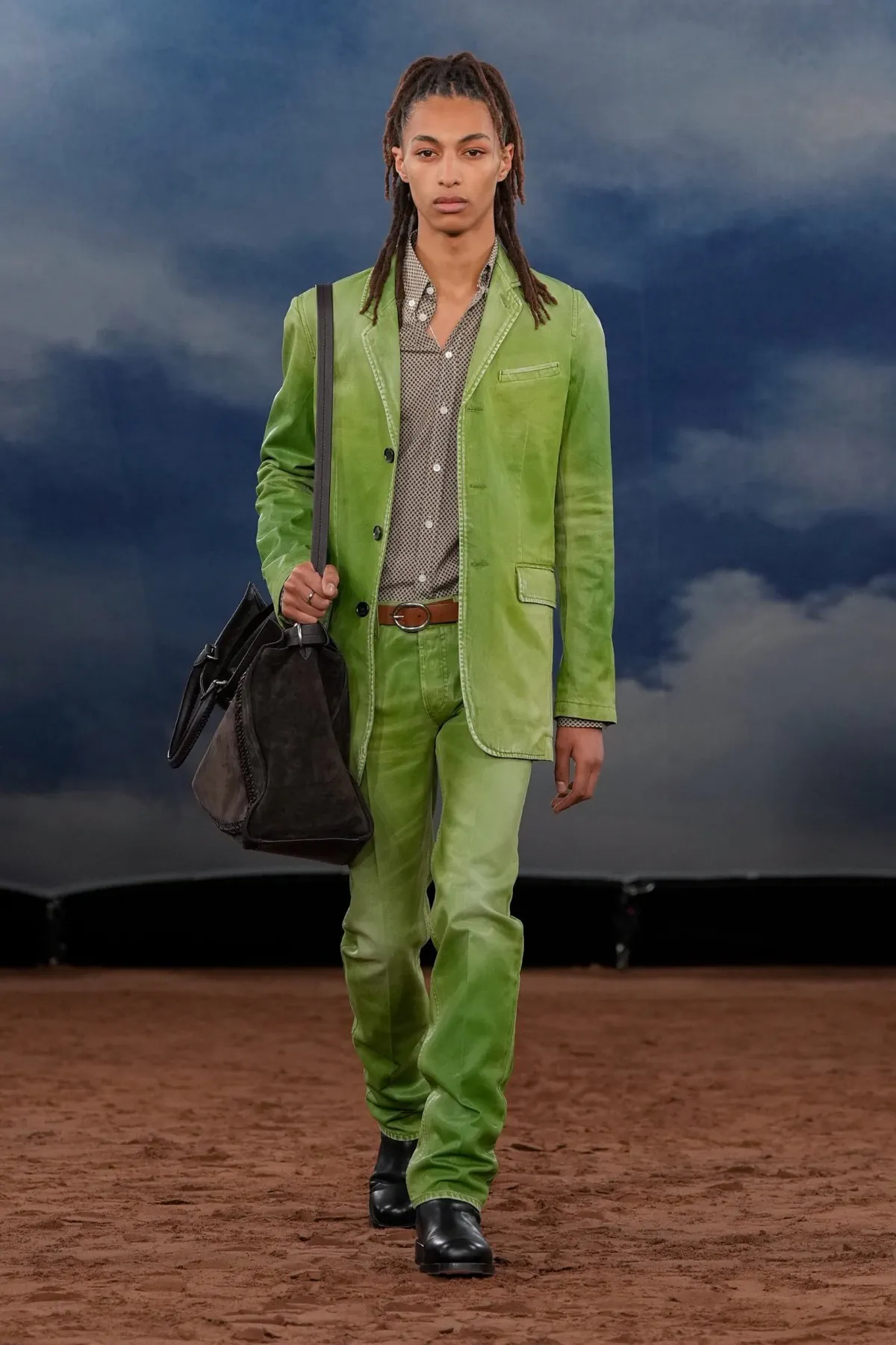 La collection Burberry printemps 2026 réinvente le vestiaire masculin britannique