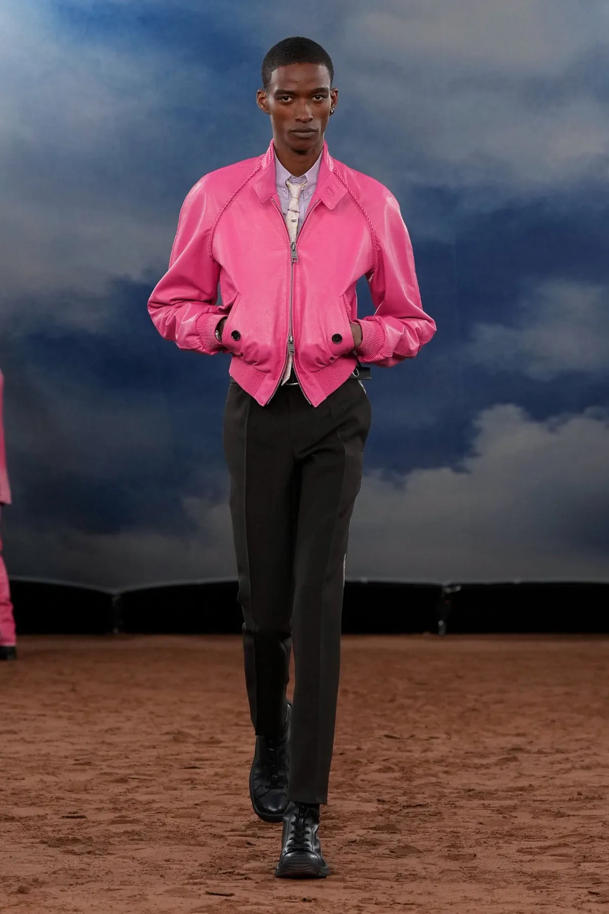 La collection Burberry printemps 2026 réinvente le vestiaire masculin britannique