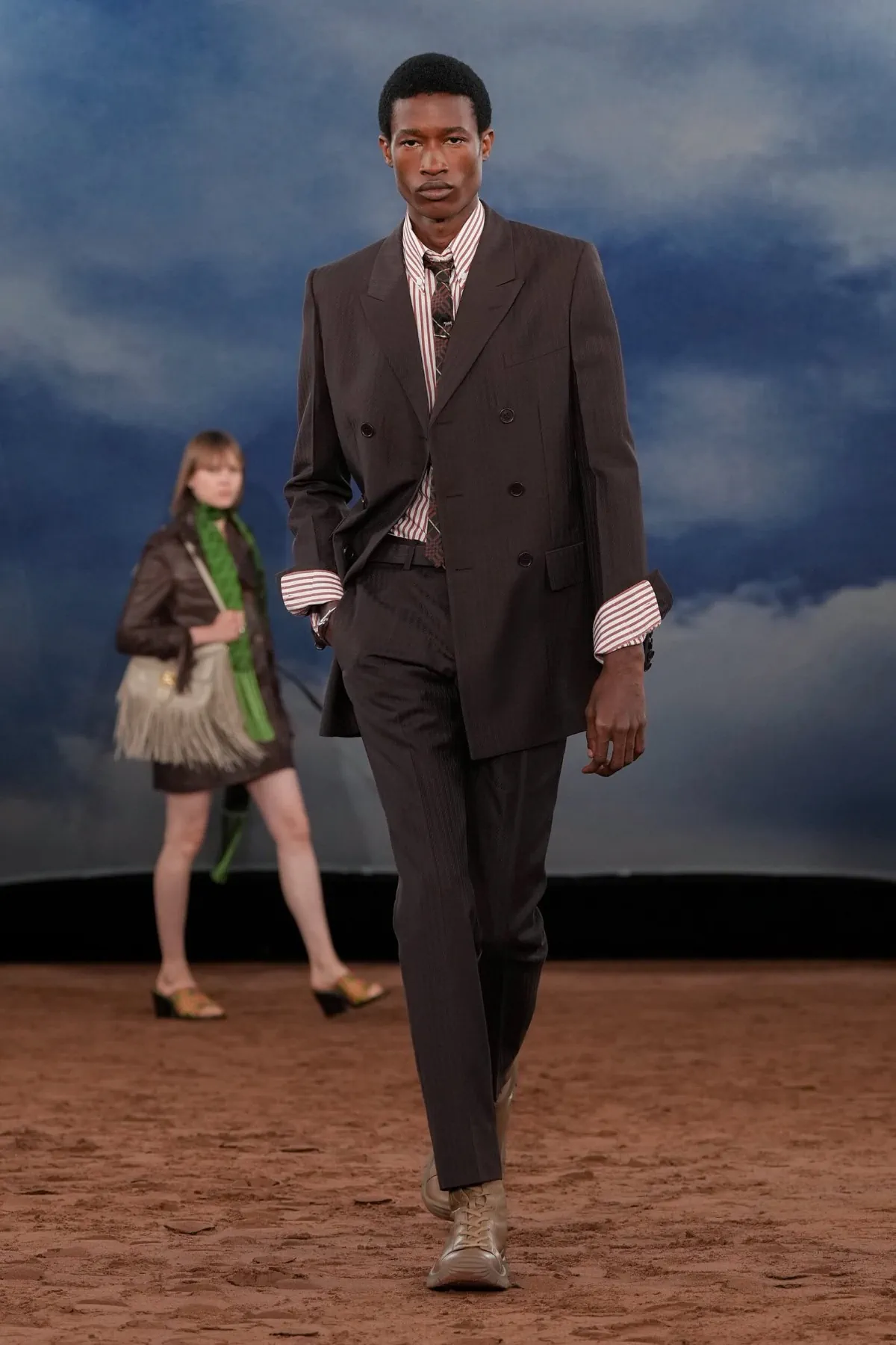Burberry Spring Summer 2026 London Fashion Week 4 La collection Burberry printemps 2026 réinvente le vestiaire masculin britannique