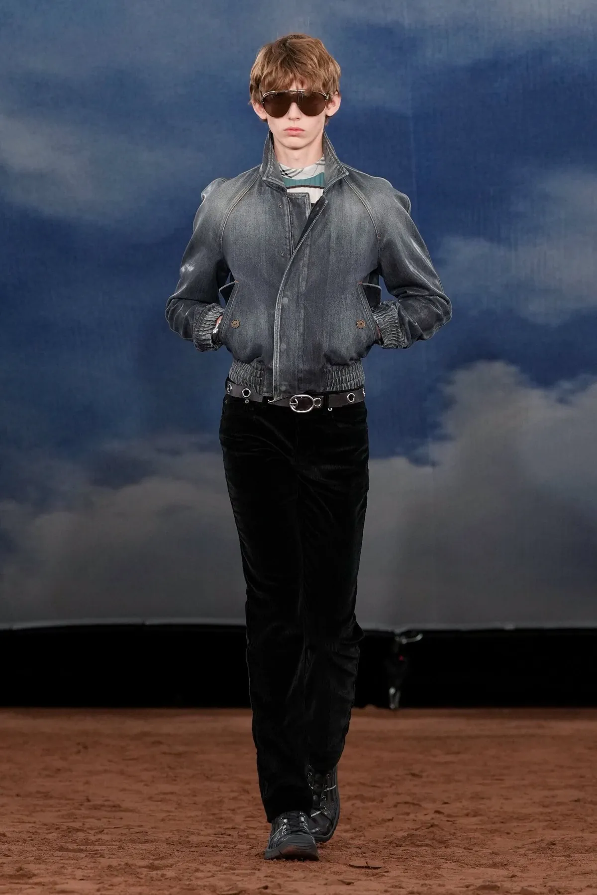 La collection Burberry printemps 2026 réinvente le vestiaire masculin britannique