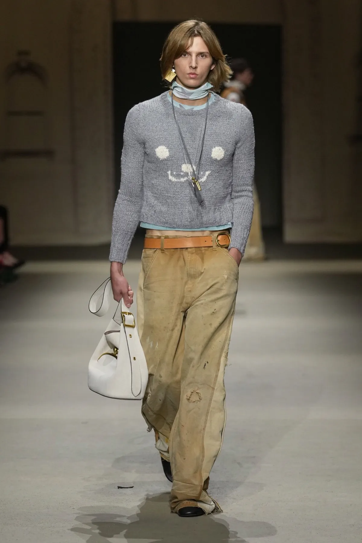 La collection COACH printemps 2026 révèle l'optimisme urbain de Stuart Vevers