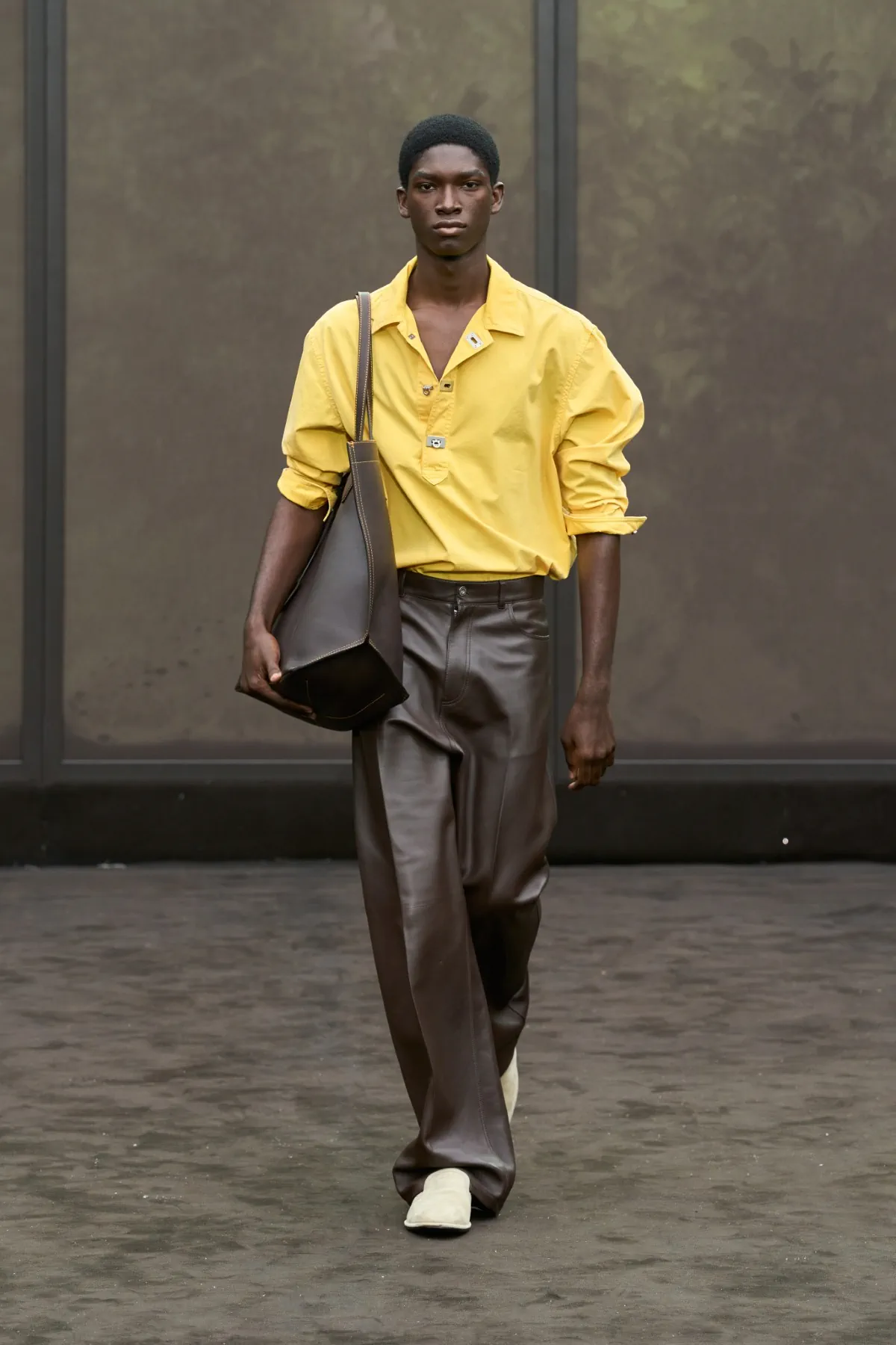 La collection Ferragamo printemps 2026 revisite l'élégance masculine des années 1920