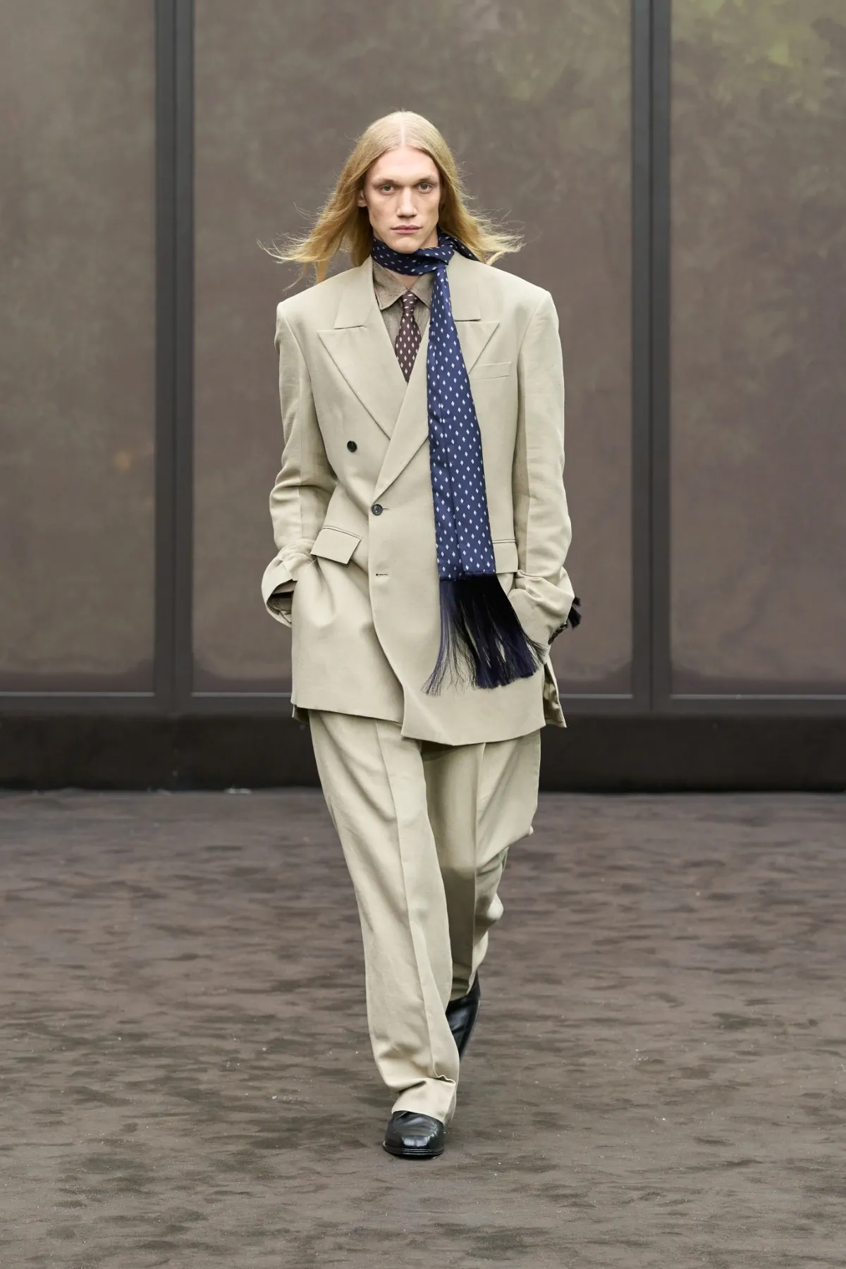 La collection Ferragamo printemps 2026 revisite l'élégance masculine des années 1920