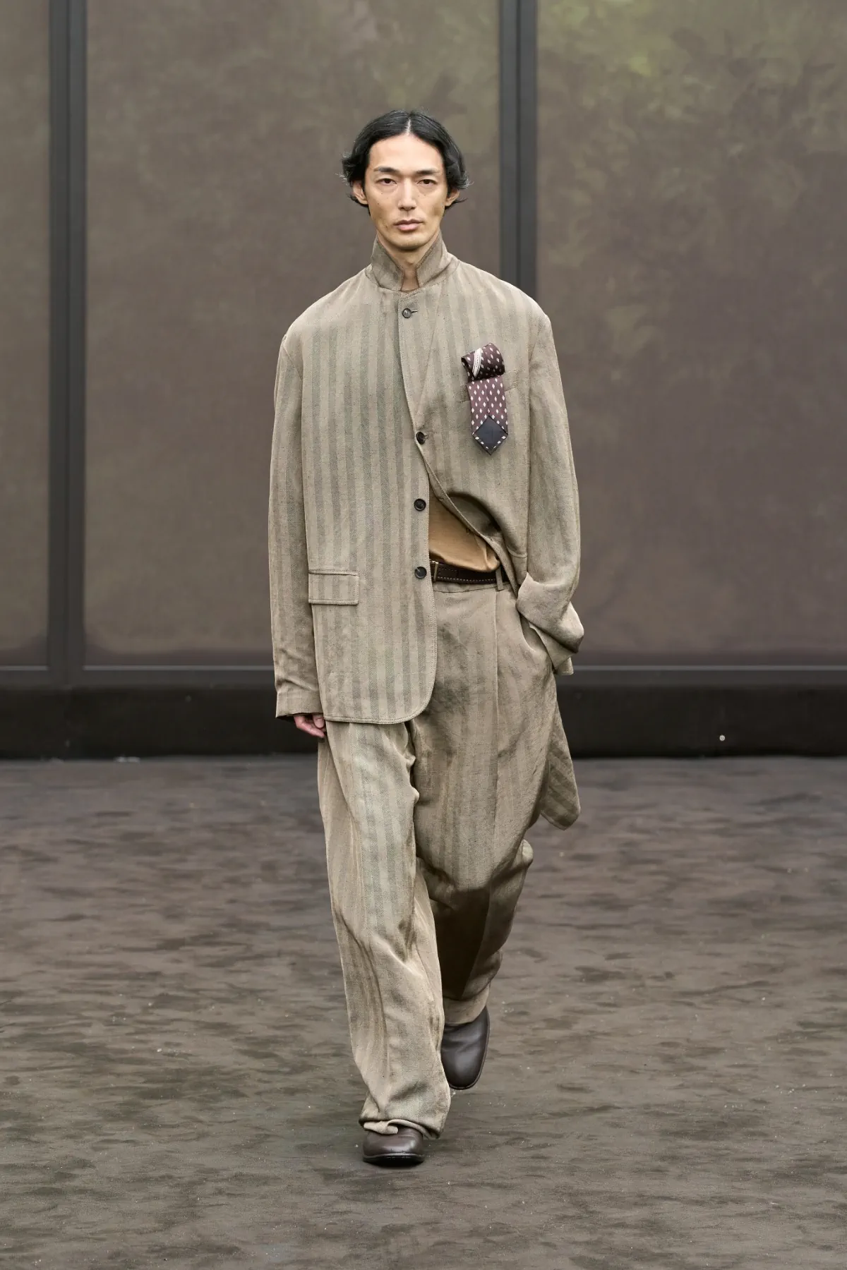 La collection Ferragamo printemps 2026 revisite l'élégance masculine des années 1920
