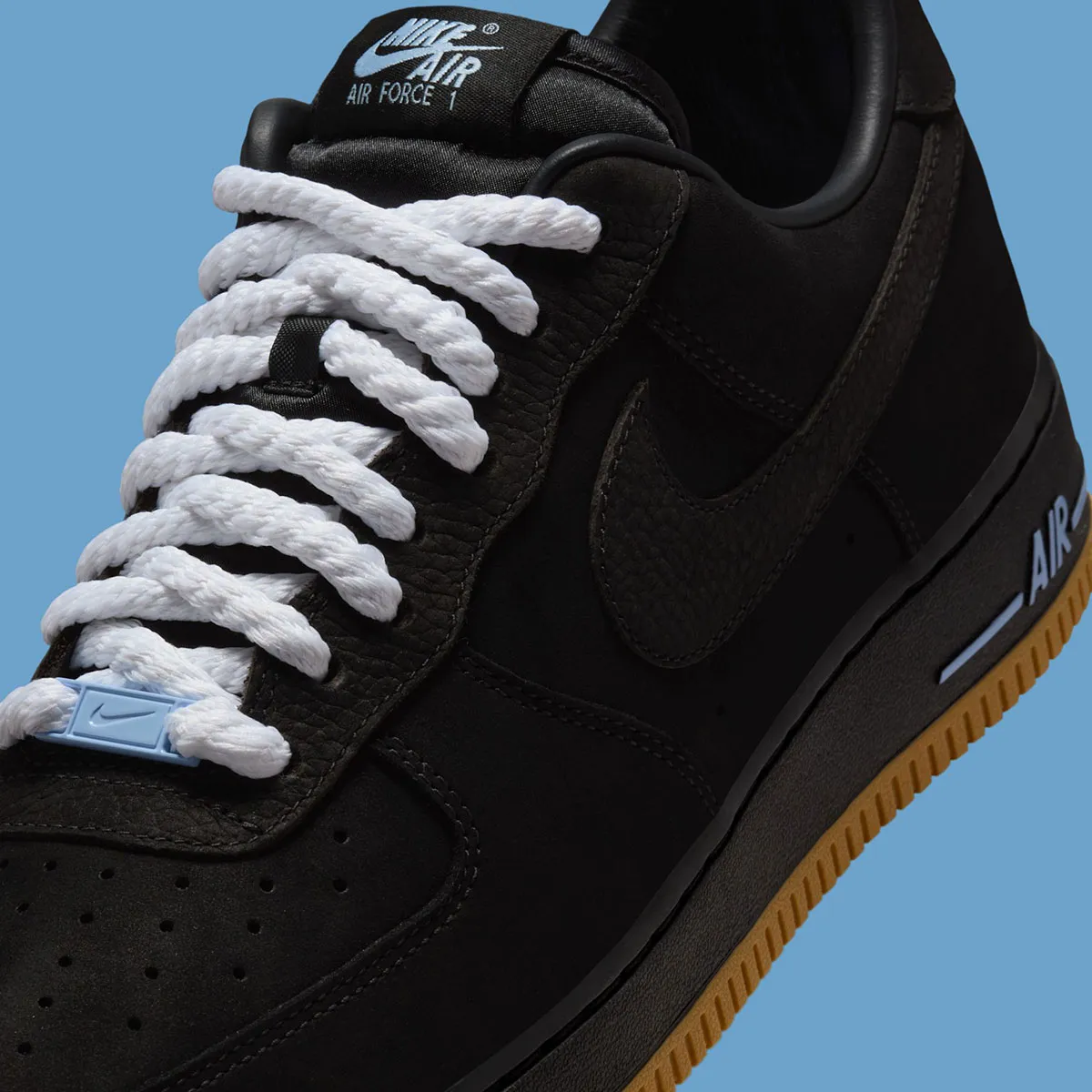 Ja Morant x Nike Air Force 1 Low NY vs NY 5 La Ja Morant x Nike Air Force 1 Low « NY vs. NY » fait son entrée sur le bitume