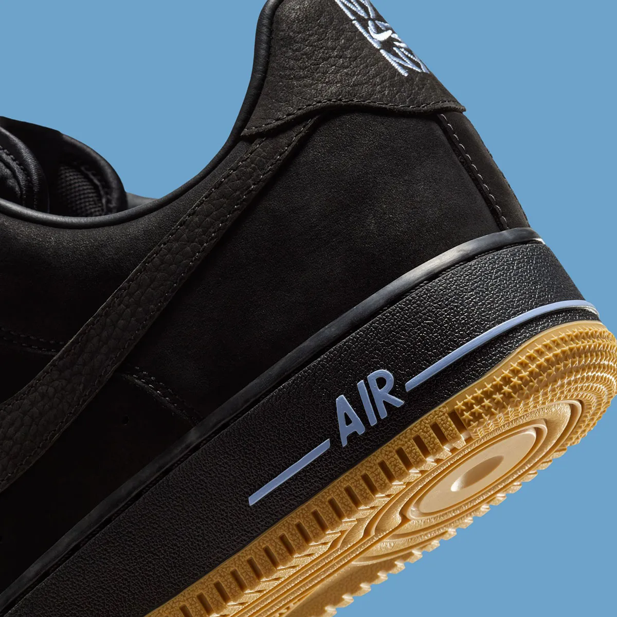 Ja Morant x Nike Air Force 1 Low NY vs NY 6 La Ja Morant x Nike Air Force 1 Low « NY vs. NY » fait son entrée sur le bitume