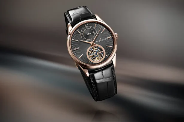 La Master Ultra Thin Tourbillon Enamel de Jaeger-LeCoultre dévoile sa nouvelle robe gris anthracite