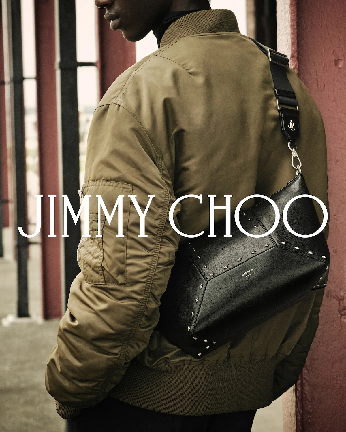 Jimmy Choo dévoile sa campagne automne 2025 pour homme, tournée au Japon