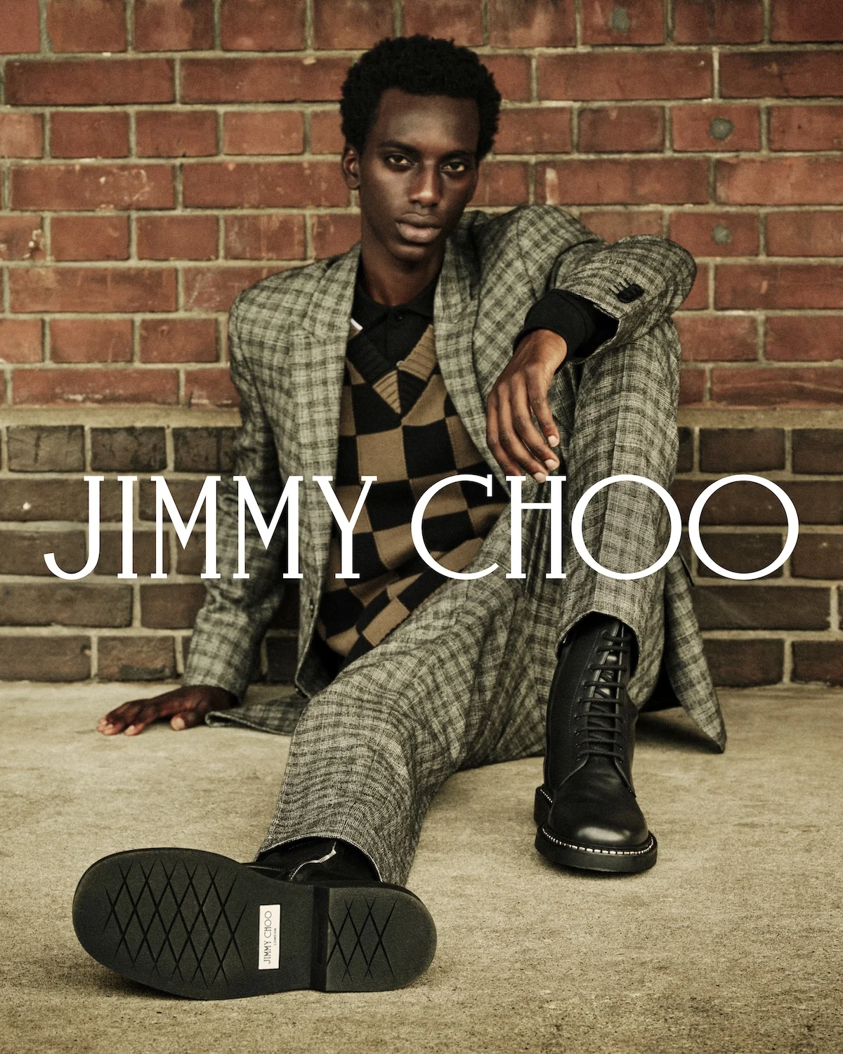 Jimmy Choo dévoile sa campagne automne 2025 pour homme, tournée au Japon