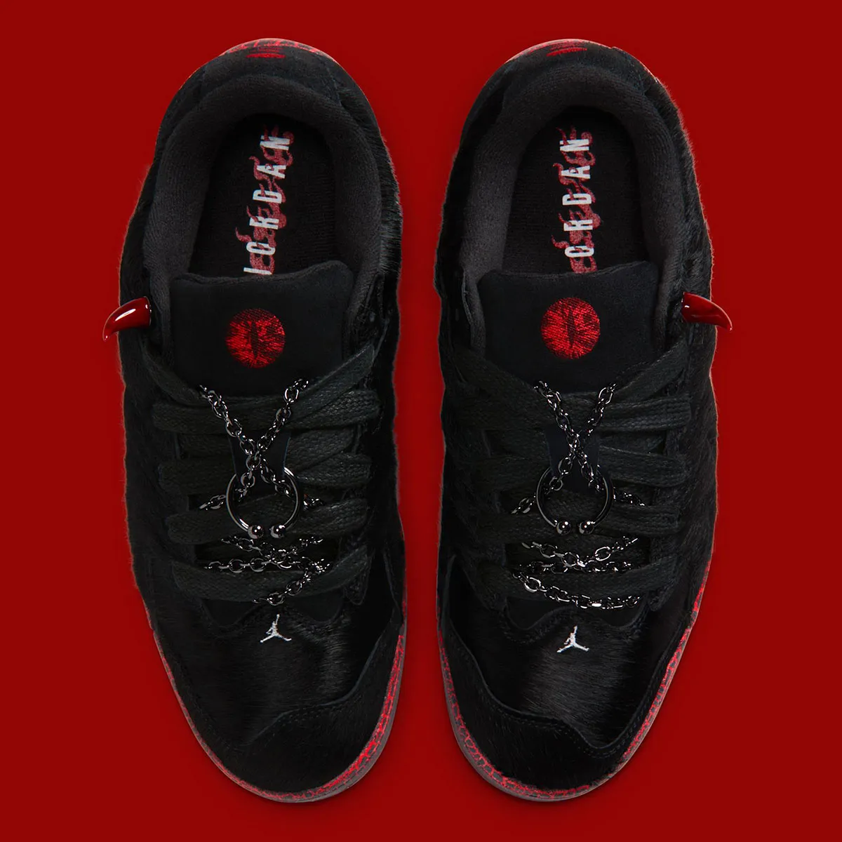 Jordan Session Halloween 4 La Jordan Session « Halloween » ose le diable pour séduire les amateurs de sneakers